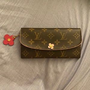 Louis Vuitton Emilie bloom wallet